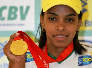 A jogadora Fofao da equipe de volei feminino medalha de ouro nas olimpiadas de Beijing durante coletiva de imprensa, em Sao Paulo, SP, dia 27 de agosto de 2008. Foto: Cesar Greco/FOTOARENA